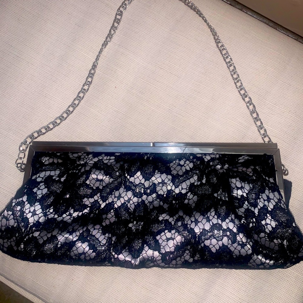 WhiteHouse BlackMarket snap closure chain strap